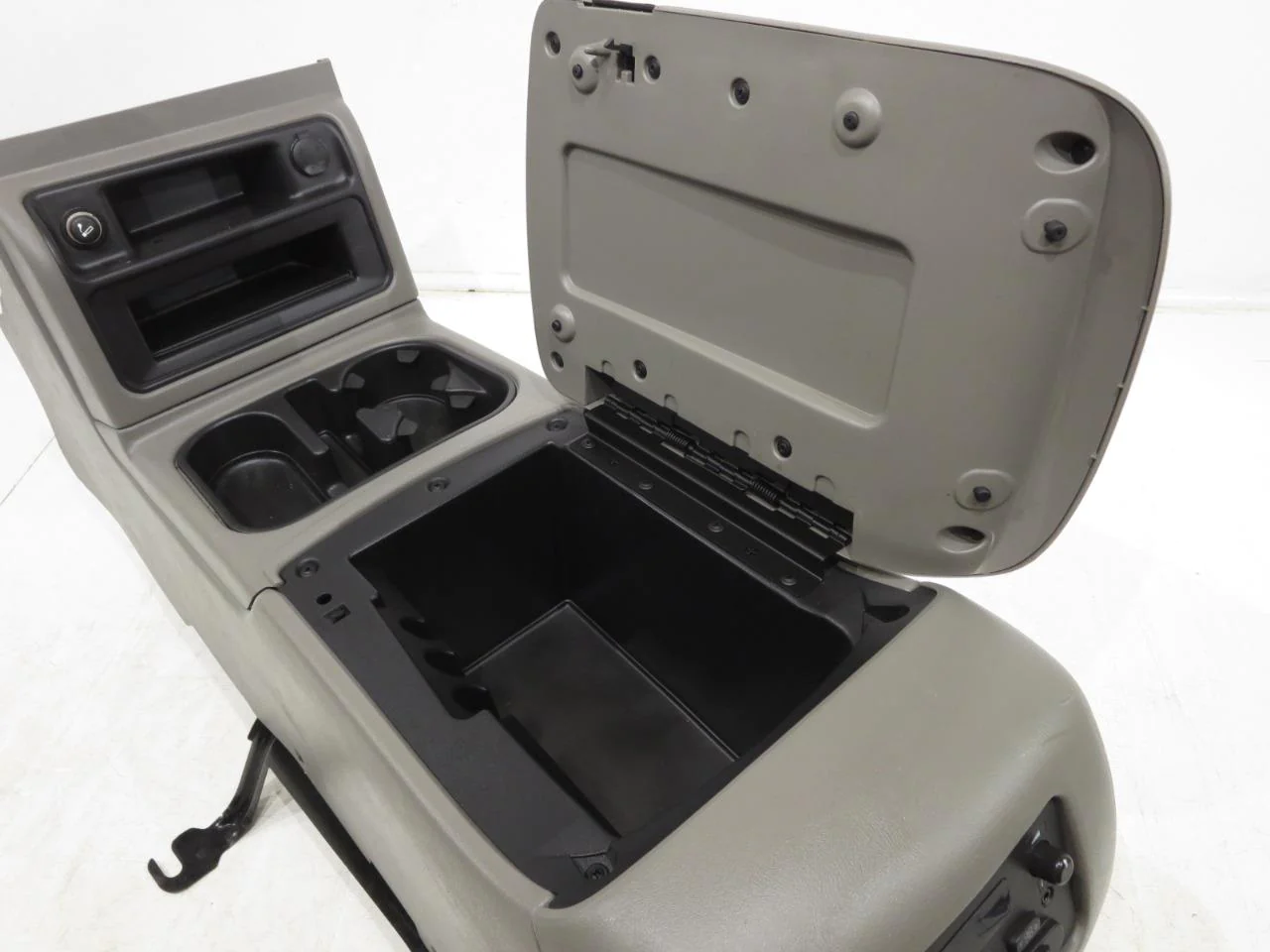 1992 -1994 Chevy Suburban center console lid - Image 2